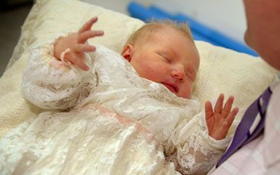 Prins Bernhard jr. en prinses Annette hebben hun dinsdag geboren dochter naar prinses Juliana vernoemd. - Foto ANP