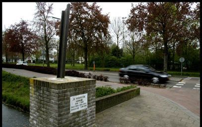 SCHERPENZEEL - Op deze plaats lag in de meidagen van 1940 een aantal voorposten van de Grebbelinie. Zij verdedigden zich hardnekkig tegen de grootste Duitse aanval op deze verdedigingslijn. - Foto RD,HenkVisscher