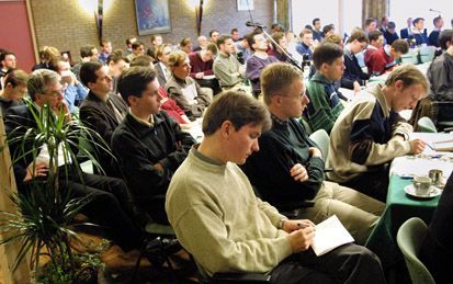 NIJKERK â€“ De jaarlijkse ontmoetingsdag van het hoofdbestuur van de Gereformeerde Bond met studenten in de theologie stond gisteren in het teken van ”IsraÃ«l en IsmaÃ«l”. Drs. M. van Campen hield een lezing waarin hij inging op de positie van IsraÃ«l in 