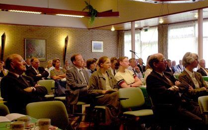 NIJKERK - Voor de 73e keer kwam de hervormde zondagsscholenbond zaterdag bijeen om na te denken over het ”Godsbeeld in de vertelling”. - Foto Bram(van(de(Biezen