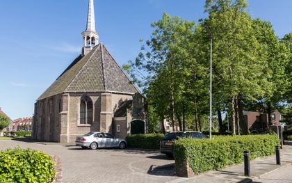 De hervormde kerk in Den Bommel. beeld Wikimedia, Michiel Verbeek