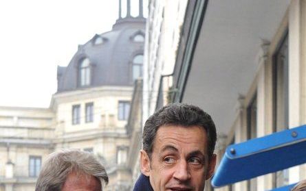 Het CDA vindt dat Sarkozy moet stoppen met protectionistische maatregelen, en dat Europa daarvoor moet zorgen. - Foto EPA