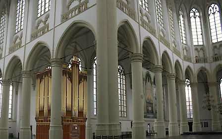 Impressie van de plaats waar het Engelse orgel in de Hooglandse Kerk van Leiden moet komen. Foto Stichting Cathedral Organ Leiden