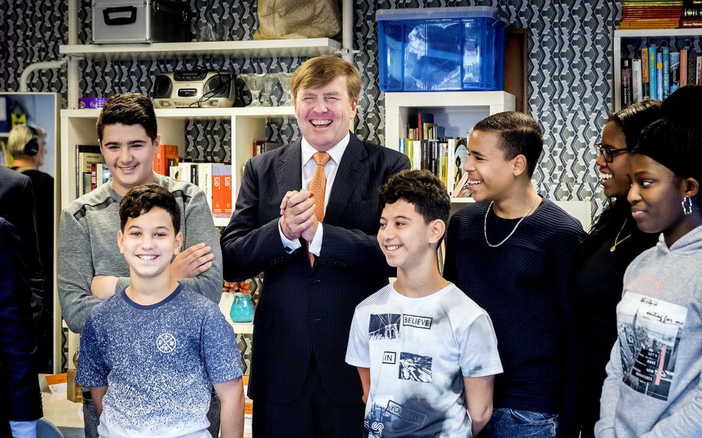 Ismail 13 Onderbreekt Huiswerk Voor Koning