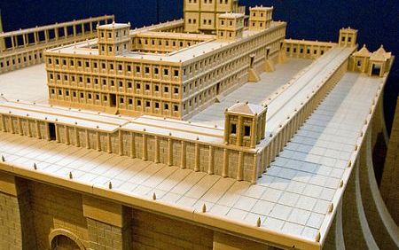 Reconstructie van het in de zeventiende eeuw wereldberoemde model van de ”Templum Salomonis” van rabbijn Jacob Jehuda Leon. Het model is na diens dood, in 1675, spoorloos verdwenen. Van 1985 tot 1989 vervaardigde de in Amsterdam geboren Freek Putto een re