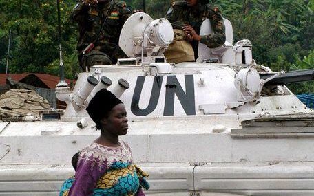 KINSHASA - Volgens de BBC smokkelden Pakistaanse en Indiase militairen van de vredesmacht van de Verenigde Naties in Congo goud en ivoor het land uit. Ook voorzagen ze rebellen van wapens in ruil voor deze goederen. Foto EPA