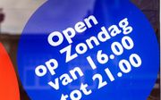 Minister Van der Hoeven voelt niets voor het wetsvoorstel om het aantal koopzondagen te beperken. Foto ANP