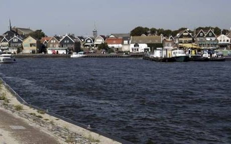 URK. In vissersplaats Urk hebben meer mensen problemen met taal dan elders in Nederland. Oorzaken zijn het aanleren en spreken van het Urker dialect thuis en een geringe leescultuur.  beeld ANP