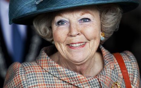 Koningin Beatrix opent zaterdag 12 juni in de Drentse plaats Borger–Odoorn de grootste radiotelescoop ter wereld. Foto ANP