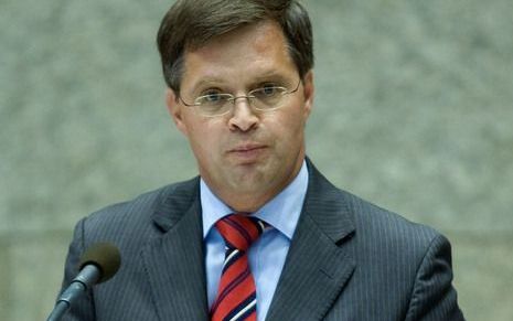 Het idee van premier Balkenende dat EU-landen zich bereid moeten tonen om maximaal 3 procent van hun bruto binnenlands product in banken te steken zodra die failliet dreigen te gaan, heeft het niet gehaald tijdens het EU-overleg dinsdag. Foto ANP