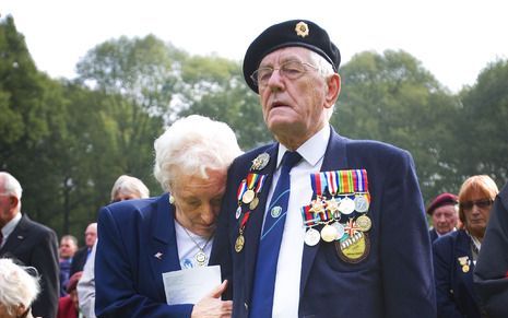 Bij de herdenking van de Operatie Market Garden zijn ook veteranen aanwezig. Foto ANP