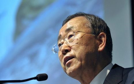 NEW YORK – De lidstaten van de VN moeten een compromis bereiken op de klimaattop in december in Kopenhagen en de Verenigde Staten moeten betrokken blijven. Dit stelde maandag de secretaris–generaal van de Verenigde Naties, Ban Ki–moon, in de New York Time