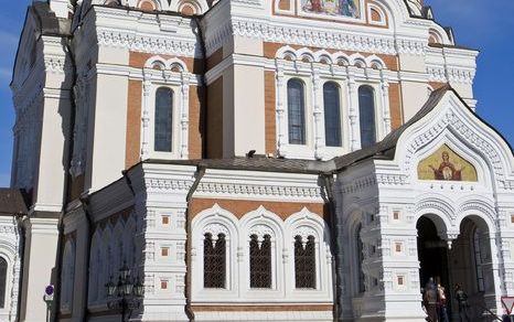 MOSKOU - De Russisch-Orthodoxe Kerk wil een burgerwacht aanstellen. Op de foto de Russich-Orthodoxe Alexander Nevski-kathedraal in Tallinn. Foto ANP