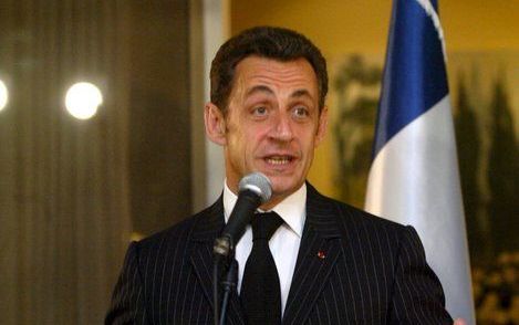 PARIJS – De Franse Senaat heeft maandag een streep gehaald door een voorgestelde wetsbepaling die vooral beoogde Turks lidmaatschap van de EU moeilijker te maken. President Nicolas Sarkozy is geen voorstander van onderhandelingen die er uiteindelijk toe l