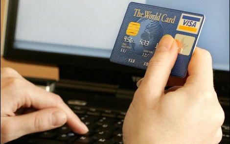 In Amerika zijn drie hackers aangehouden op verdenking van het stelen van gegevens van 130 miljoen bankpassen en creditcards. Foto ANP