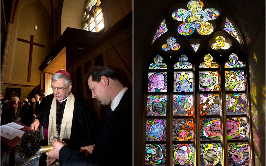 De kathedrale basiliek Sint Jan Evanglist, oftewel de Sint Jan in Den Bosch, zit zaterdagochtend tot de nok toe gevuld tijdens de wijding van twee hulpbisschoppen. Foto ANP