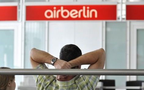 WENEN – De Duitse luchtvaartmaatschappij Air Berlin wil zijn belang in de Oostenrijkse prijsvechter Niki, eigendom van voormalig autocoureur Niki Lauda, uitbreiden. Dit meldde de Oostenrijkse krant Der Standard dinsdag. Foto EPA