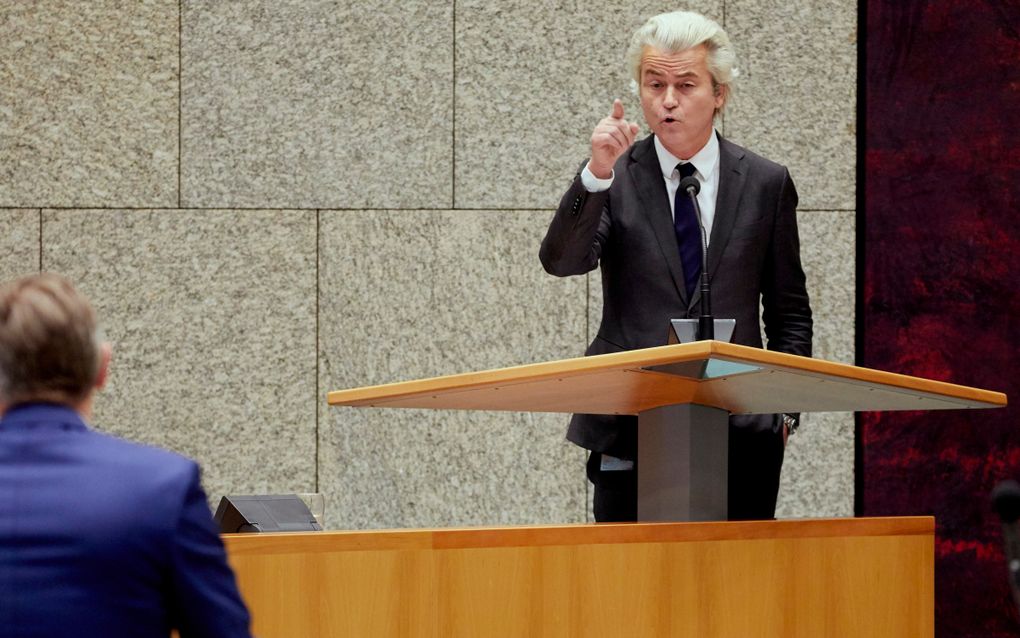 Wilders (r.) tegenover Buma. beeld ANP