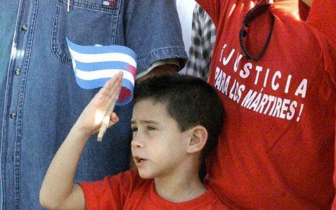 Elian Gonzalez wordt communist. Foto EPA