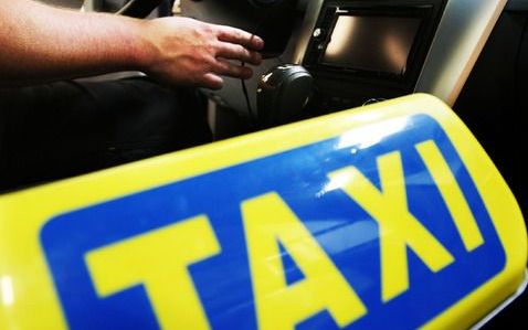 DEN HAAG – Staatssecretaris Huizinga (Verkeer) stelt volgend jaar 1 miljoen euro beschikbaar voor beter taxivervoer in de vier grote steden. Foto ANP