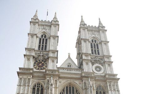 LONDEN - De Westminster Abbey in Londen is van plan van Kerst een multicultureel feest te maken. „Kerstfeest is er niet alleen voor christenen.” Foto EPA