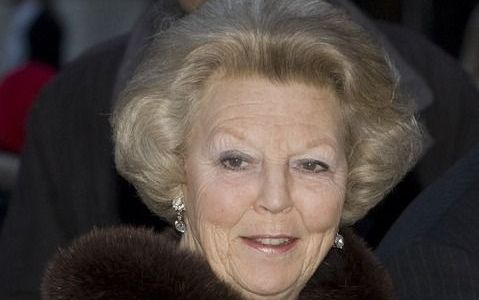 KONINGIN BEATRIX ...naar Europees jeugdorkest... Foto ANP