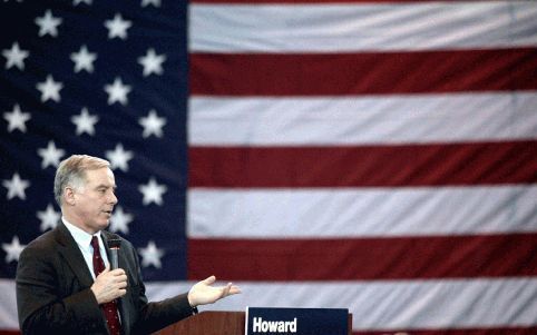 RACINE â€“ De presidentskandidaat voor de Democraten en gouverneur van de staat Vermont, Howard Dean, deed afgelopen zaterdag in de staat Wisconsin verwoede pogingen om het voor hem ongunstige tij in de voorverkiezingen te keren. Opnieuw moest hij echter 