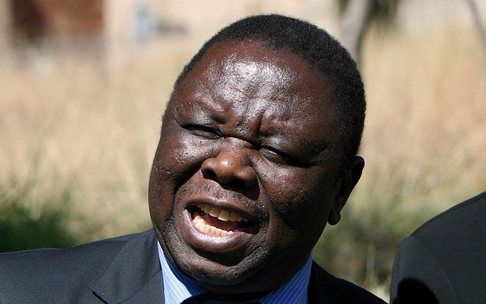 Oppositieleider Morgan Tsvangirai tijdens een toespraak. Foto EPA