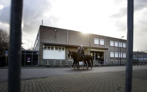 AMSTERDAM â€“ Terreurverdachte Samir A. werd vrijdag in de extra beveiligde rechtszaal in Amsterdam Osdorp in hoger beroep opnieuw vrijgesproken. Het OM beraadt zich nog op de vraag of het bij de Hoge Raad in cassatie gaat. Foto ANP