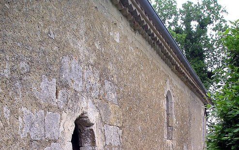 De aparte ingang voor de cagots. Beeld Bureau Bretagne