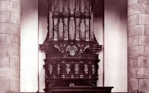 Het orgel in de Leidse Marekerk vóór de restauratie.