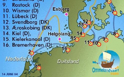 De Kamper kogge heeft door de harde wind zijn route moeten verleggen. Het schip vaart niet via de linkerkant van Denemarken naar Skagen (nr. 3), maar langs de rechterkant.