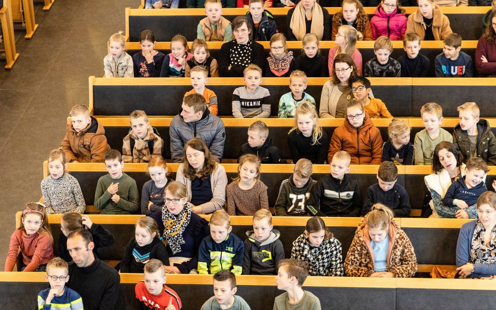 De Hersteld Hervormde Jongeren Organisatie (HHJO) hield zaterdag het Kinderappel. Kinderen kwamen samen in de kerkgebouwen van de hersteld hervormde gemeente te Kesteren en Putten (foto’s). beeld André Dorst