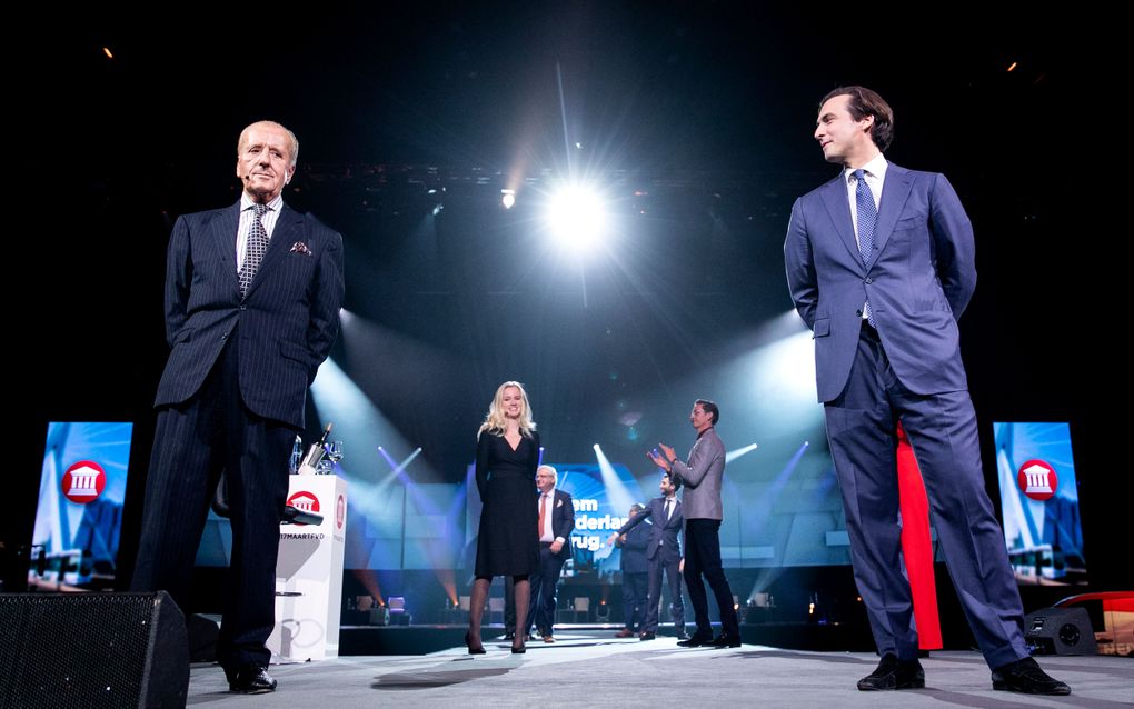 De eerste tien kandidaten van Forum voor Democratie tijdens de presentatie van de kieslijst. Op de voorgrond Theo Hiddema (l) en Thierry Baudet. beeld ANP, Sem van der Wal