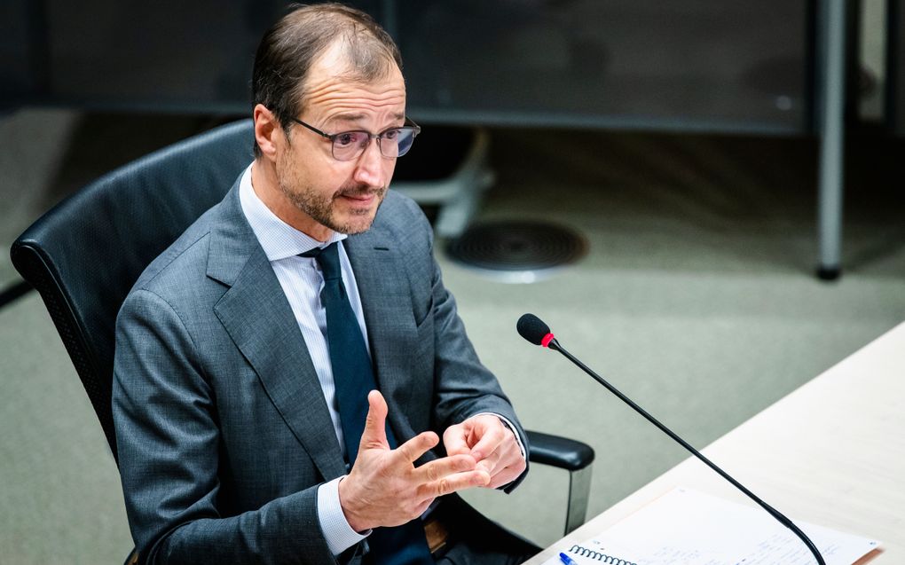 Eric Wiebes, staatssecretaris van Financien van 2014 tot 2017 wordt gehoord door de parlementaire enquetecommissie Kinderopvangtoeslag, tijdens de zesde dag van de hoorzittingen van de tijdelijke commissie. De parlementaire ondervragingscommissie onderzoe