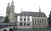 Door Zwingli’s werk kreeg de Reformatie in Zürich voet aan de grond. De twee torens links zijn van de Grossmünster. beeld zurichhotels.us