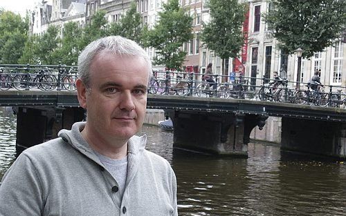 Colm O’Gorman tijdens een auteursbezoek in Amsterdam. „De kerk heeft zich niet als de kerk van Christus gepresenteerd, maar als een politiek instituut dat misdadige praktijken verdoezelt.” Foto RD