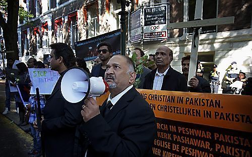 Zo’n vijftig Pakistaanse christenen –vanuit België en Nederland– demonstreerden maandagmiddag in Den Haag. beeld Sjaak Verboom