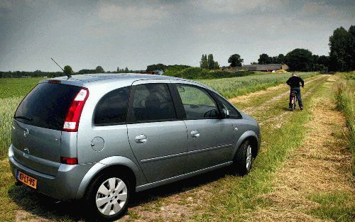 Met de Meriva heeft Opel een geduchte concurrent van de eigen Zafira in huis. - Foto RD, Sjaak Verboom