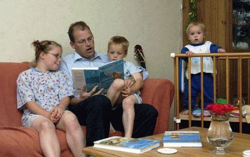 GOUDA - „Er kÃºnnen kinderen zijn die de Heere liefhebben. Daarom heb ik nu in plaats van „Wij zoeken de Heere niet” bijvoorbeeld geschreven: „Als je de Heere nog steeds niet zoektâ€¦, dan kan het ook nog voor jou.” Tegelijk geldt voor iedereen, bekeerd o