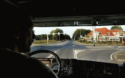 DEURNINGEN â€“ ”Frans op den Bult” is een truckstop pur sang. Het wegrestaurant draait volledig op het transport. Dat de chauffeurs het werk van Irma en Wim â€“plus hun 35 vaste medewer kersâ€“ waarderen, blijkt wel uit het feit dat ze graag een paar kilo