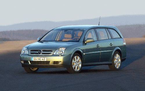 De Vectra Stationwagon is beter in balans dan zijn voorganger en ziet er sportief, elegant en tegelijkertijd ook functioneel uit. Foto’s Opel.