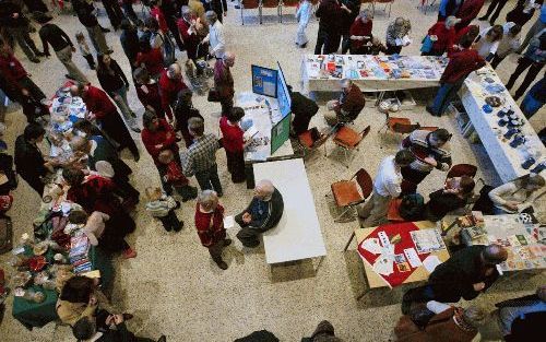 LEUSDEN - De European Christian Missionship Nederland (ECM-N) hield zaterdag in Leusden haar jaarlijkse ontmoetingsdag. Tijdens de bijeenkomst was er ook aandacht voor het honderdjarig bestaan van ECM. - Foto Hans(Roggen