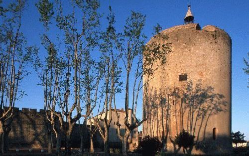 De protestantse Marie Durand zat 38 jaar in de toren van Aigues Mortes gevangen. Haar levensdevies staat in de muur gekerfd: volhard. Foto ANP