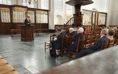 UTRECHT - Ds. L. J. Geluk was zaterdag in de Utrechtse Jacobikerk een van de sprekers tijdens de jaarlijkse conferentie van de stichting ”Vrienden van dr. H. F. Kohlbrugge”. In zijn lezing over ”Het RÃ©veil en de kerkelijke situatie nu” sprak hij zijn bez