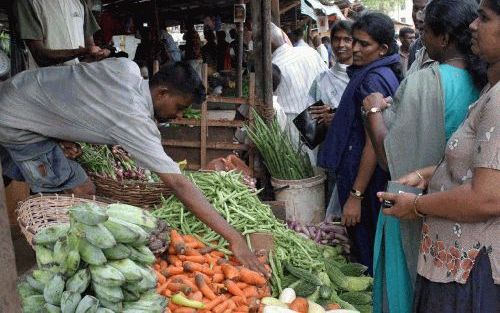 COLOMBO â€“ Christelijke groeperingen en mensenrechtenactivisten zijn verontrust over een nieuwe „antibekeringswet” in Sri Lanka, die overgangen naar een andere religie â€“lees: het christendomâ€“ strafbaar wil stellen. Zij vechten de voorstellen aan bij 