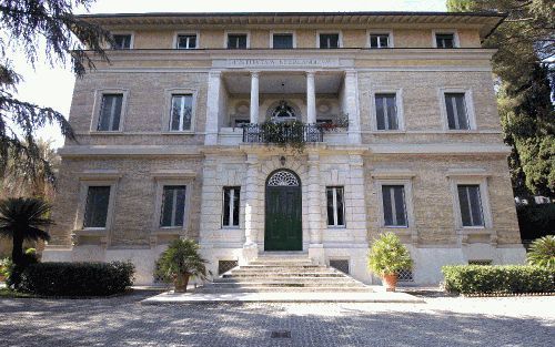 Koningin Beatrix bezoekt volgende week het Nederlands Instituut in Rome, aan de rand van het stadspark Villa Borghese. Foto Nederlands Instituut