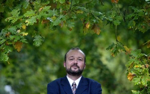 DRIEBERGEN â€“ Frans Visscher, directeur van Wycliffe Bijbelvertalers Nederland: „Bevolkingsgroepen die nog geen Bijbel in de moedertaal hebben, vallen onder verantwoordelijkheid van gemeenten in hun eigen omgeving.” Foto Hans Roggen