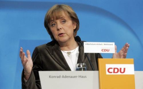 Angela Merkel is maandag herkozen door de CDU-afgevaardigden als partijleider. Foto EPA