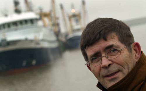 HARLINGEN â€“ Directeur P. A. Louwerse van de visafslag in Harlingen wacht met spanning op de besluiten die de Europese visserijministers komende week nemen over de vangstquota. De sector verwacht veel van minister Veerman. „Als EU voorzitter vervult hij 